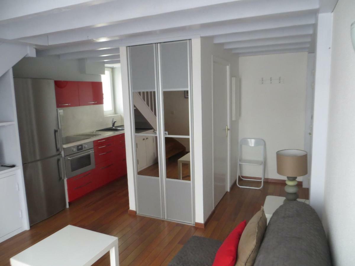 Residence Biak Bat Сибур Екстериор снимка